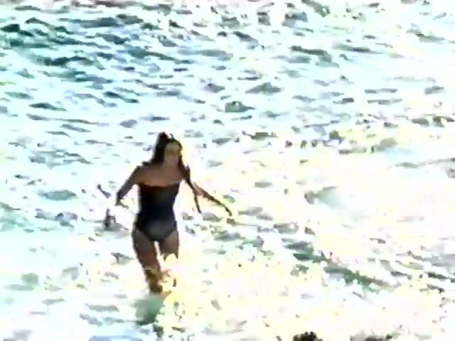 Эротическая Сцена С Ириной Патраковой На Пляже – Мифы Моего Детства 2005