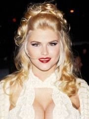 Anna Nicole Smith Nip Slip