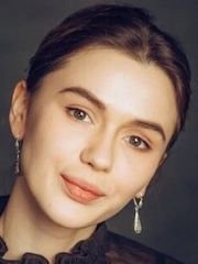 Голая Анна Богомолова