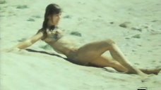 2. Дурачества Натальи Варлей на пляже – Ливень
