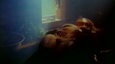 Ольга Егорова парится в бане