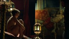 Секс сцена с Клотильдой Куро