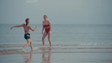 Джесси Пинник и Malic White на пляже