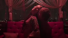 7. Сцена секса с Любой Аксеновой и Дарьей Кашириной – Гроза