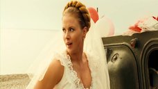 5. Анна Семенович в свадебном платье – Большая ржака!