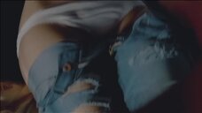 4. Горячая сцена с Кэти Перри в клипе Teenage Dream 