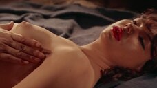 6. Секс сцена с Марианной Марди – Сенсуэла