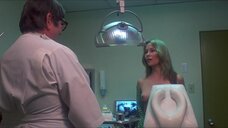 2. Секс сцена с Корнелией Шарп в стоматологическом кабинете – Ещё один арест