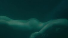 10. Сцена с голыми девушками под водой – Избранное Эдогавы Рампо: Ужасы обезображенного народа