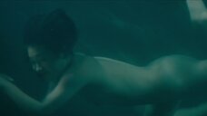 6. Сцена с голыми девушками под водой – Избранное Эдогавы Рампо: Ужасы обезображенного народа
