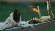 7. Сцена с голыми девушками под водой – Избранное Эдогавы Рампо: Ужасы обезображенного народа