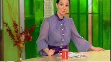 5. Екатерина Стриженова в прозрачной блузке в телепередаче «Доброе утро» 