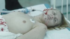 2. Сцена с голыми телами в больнице – Выжившие