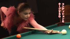 10. Алина Кабаева играет в бильярд – Алина Кабаева. Выходные в Японии