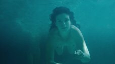 6. Голые девушки под водой – Посторонний (2019)