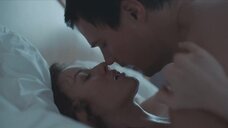 1. Секс сцена с Ириной Старшенбаум – Надвое