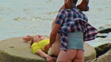 Секс с Сюзанной Сон на пляже