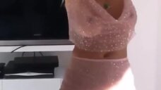 Рита Ора светит грудью в Instagram