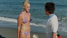 Рики Ричардсон, Андреа Кэган, Маргарет Марков и Лори Роуз в купальниках на пляже
