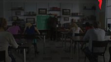 Ирина Темичева засветила трусики перед преподавателем