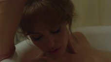 5. Секс с Анджелиной Джоли в ванне – Лазурный берег